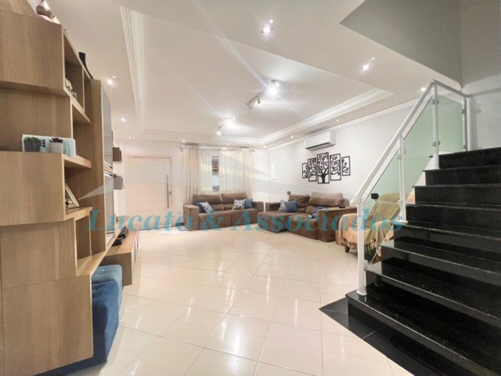 Casa, 3 quartos, 121 m² - Foto 2