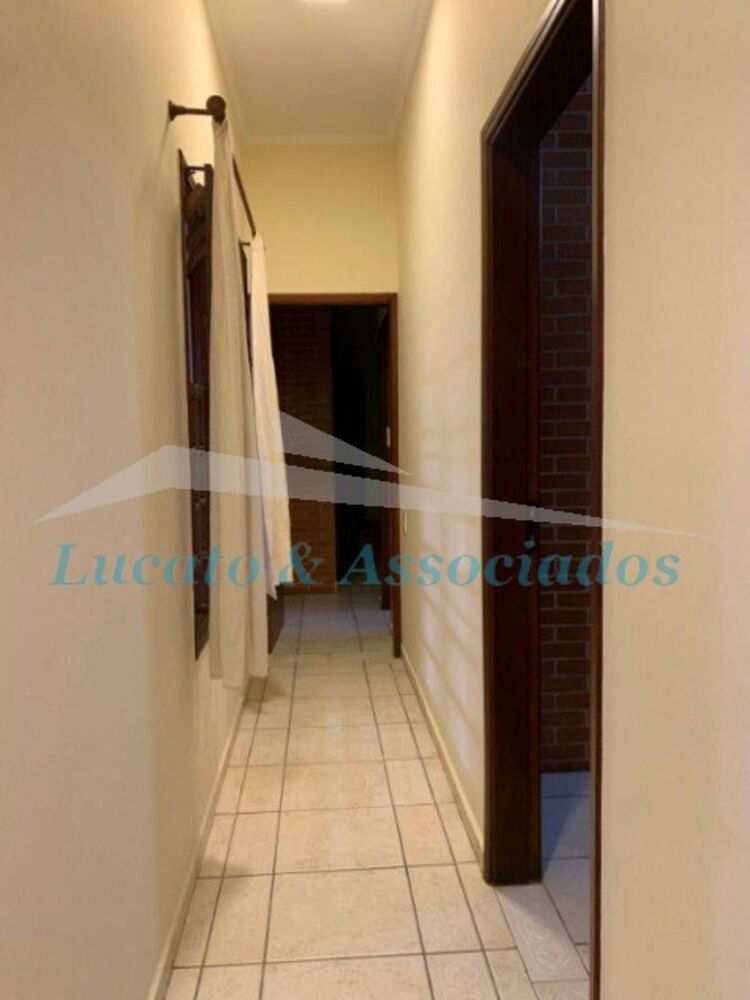 Casa à venda com 3 quartos, 220m² - Foto 10