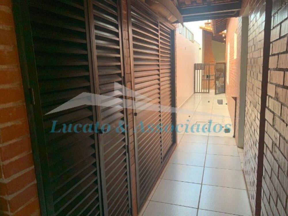 Casa à venda com 3 quartos, 220m² - Foto 11