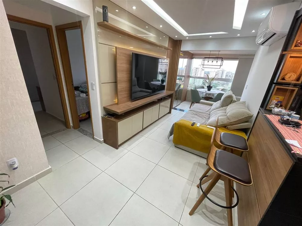 Apartamento à venda com 2 quartos, 71m² - Foto 1