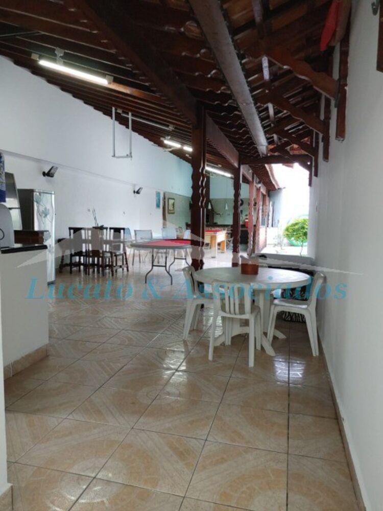 Casa, 5 quartos, 220 m² - Foto 3