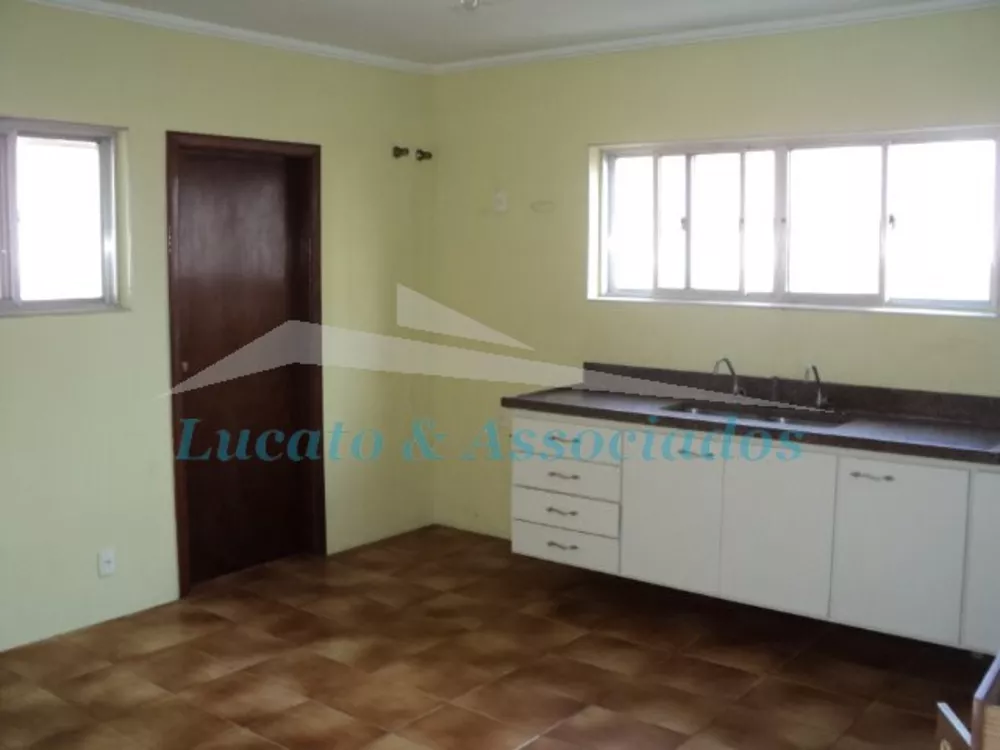 Apartamento para alugar com 3 quartos, 130m² - Foto 4