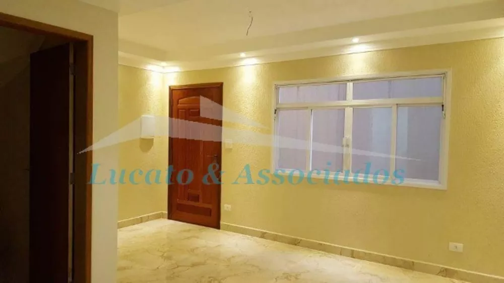 Casa à venda com 2 quartos, 95m² - Foto 2