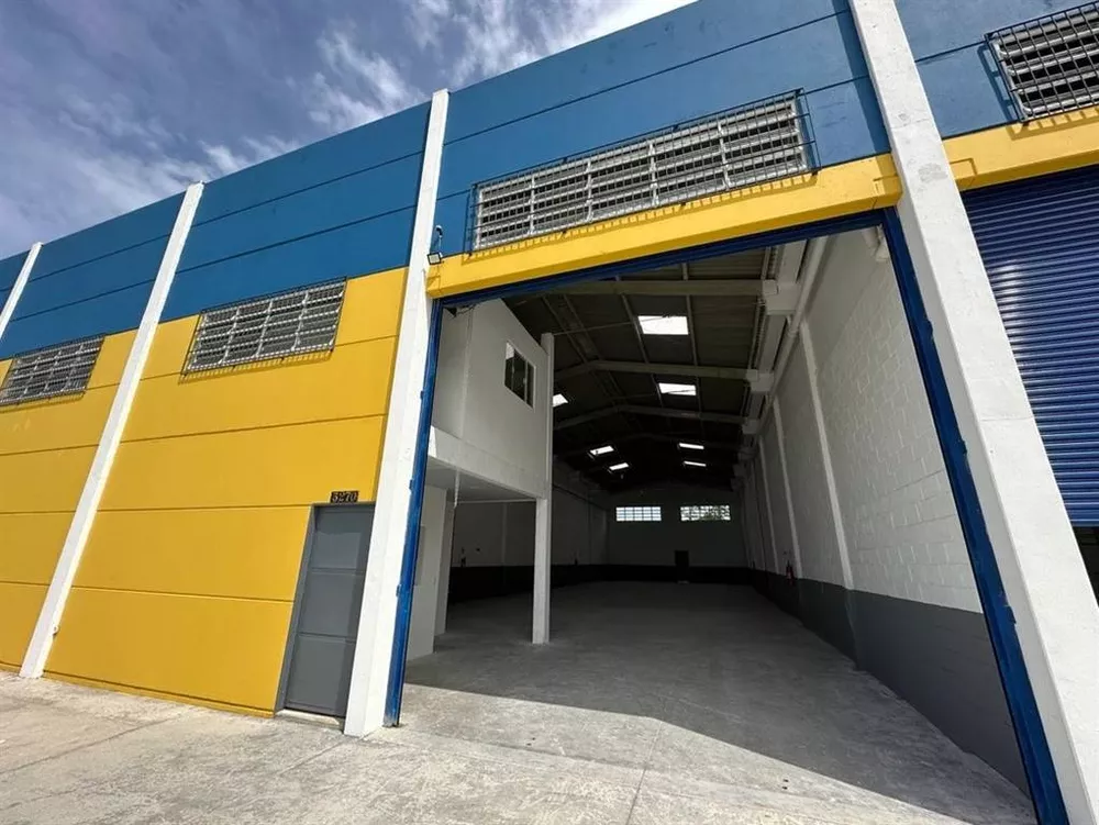 Depósito-Galpão-Armazém para alugar, 420m² - Foto 1