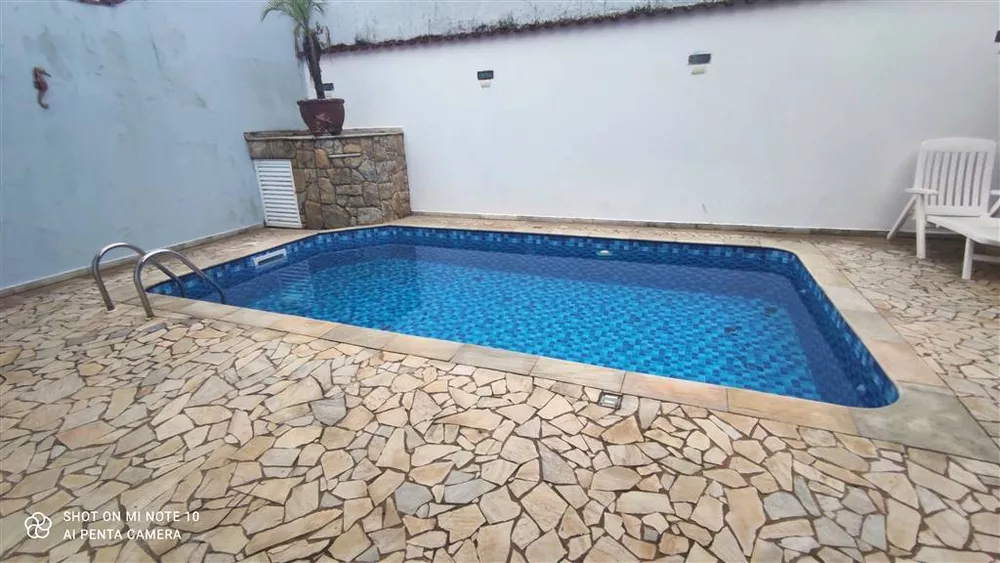 Casa à venda com 3 quartos, 185m² - Foto 3