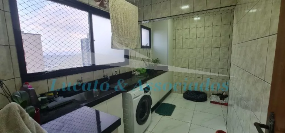 Apartamento à venda com 3 quartos, 136m² - Foto 3