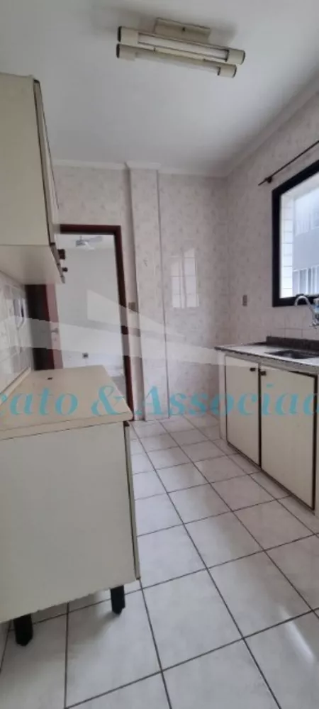 Apartamento à venda com 1 quarto, 42m² - Foto 2