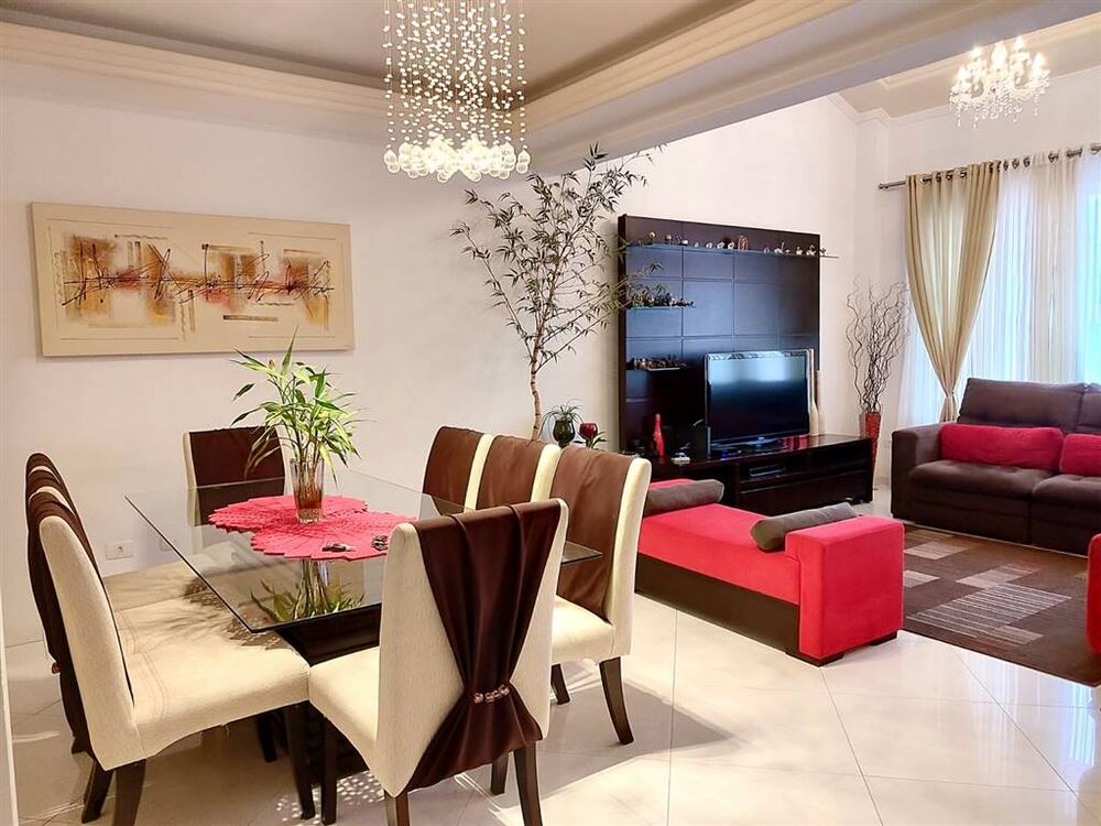 Casa à venda com 3 quartos, 249m² - Foto 4