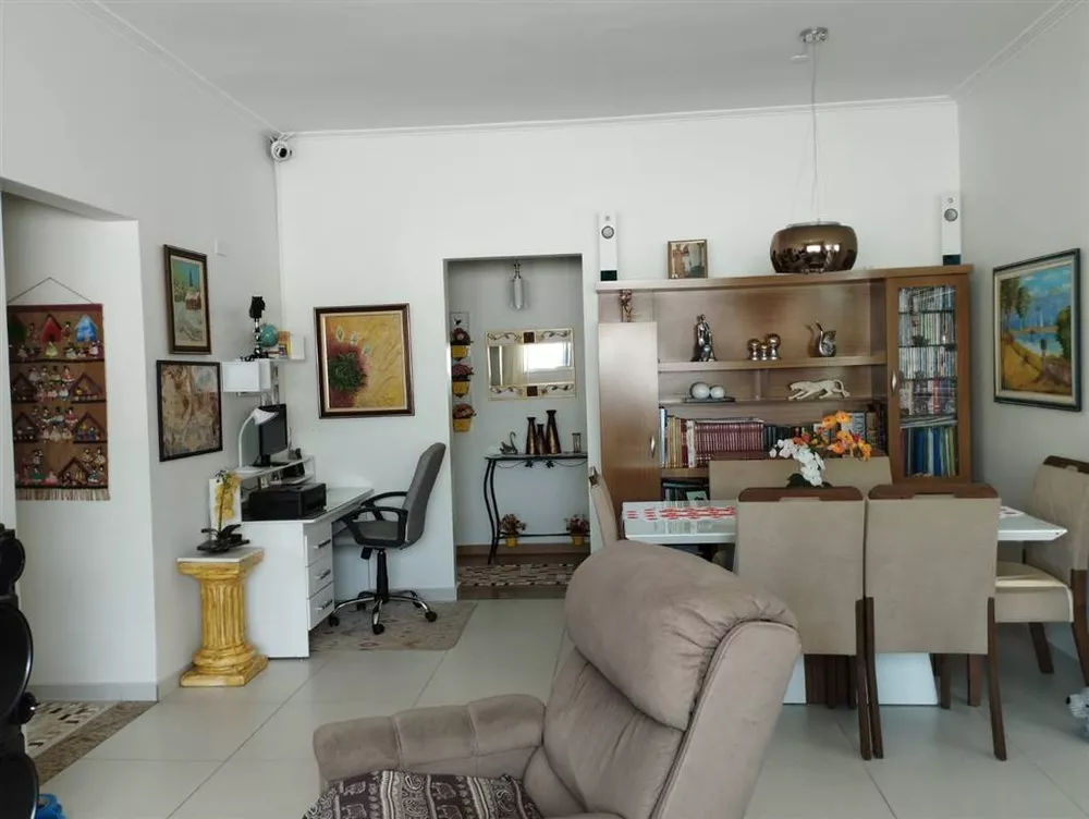 Casa à venda com 3 quartos, 171m² - Foto 3