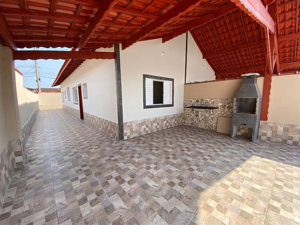 Casa à venda com 2 quartos, 80m² - Foto 1