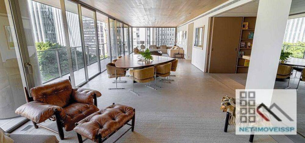 Apartamento, 3 quartos, 232 m² - Foto 1