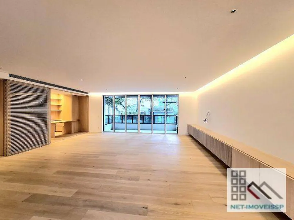 Apartamento, 3 quartos, 211 m² - Foto 2