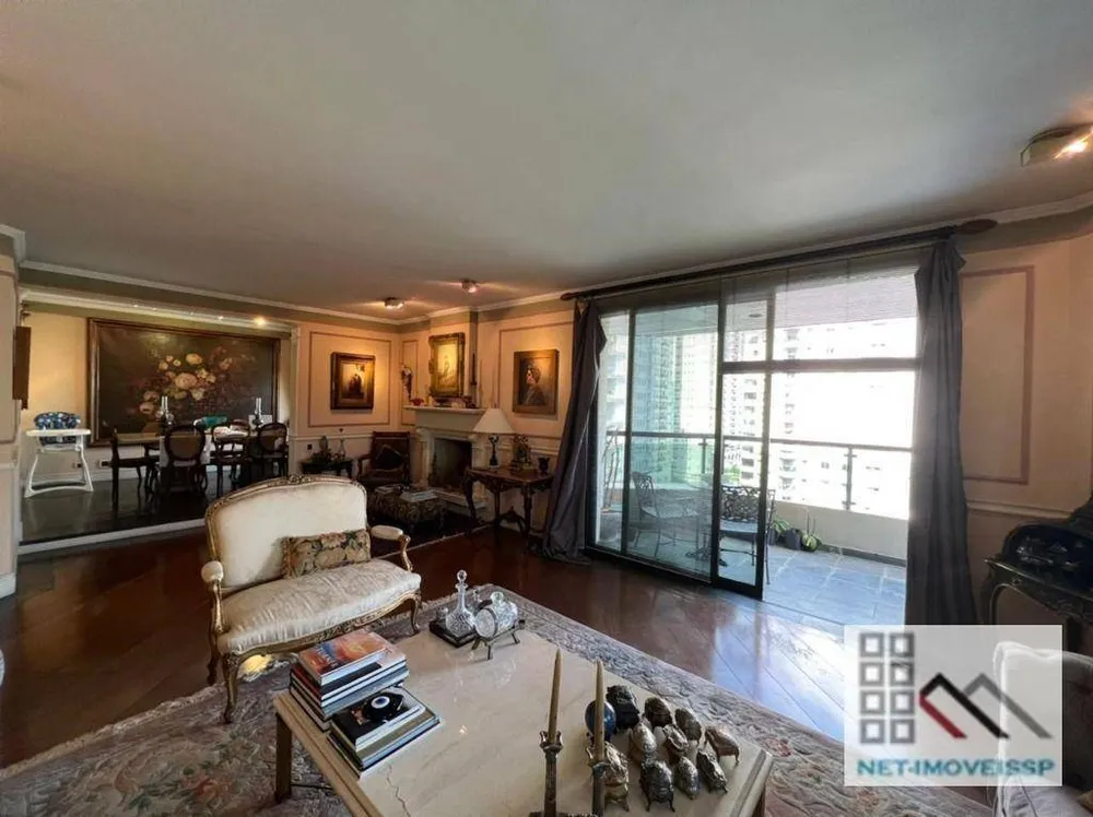 Apartamento, 4 quartos, 220 m² - Foto 1