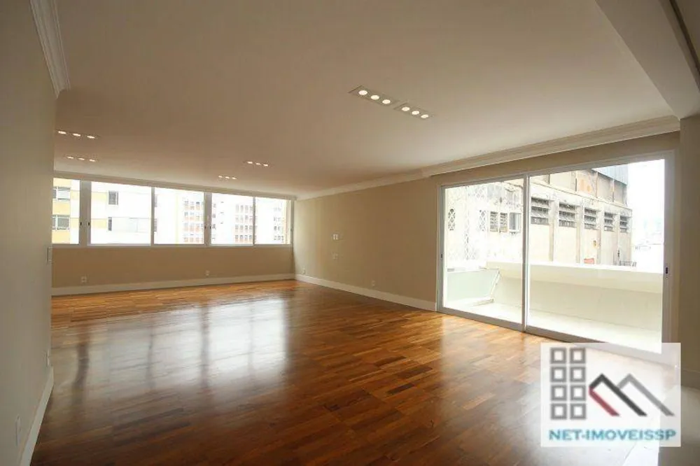 Apartamento, 3 quartos, 210 m² - Foto 1