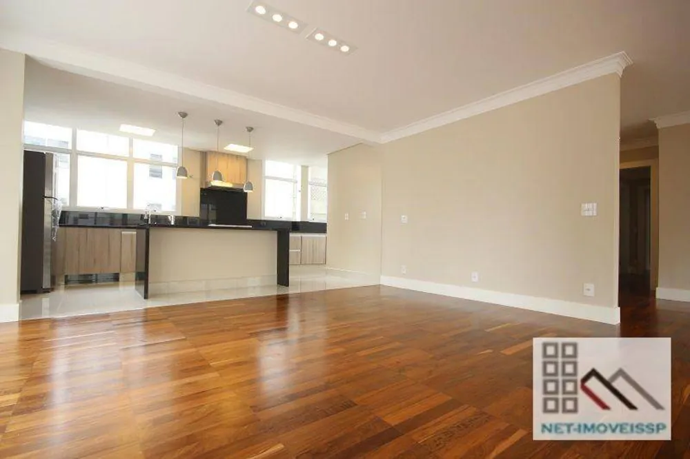 Apartamento, 3 quartos, 210 m² - Foto 2