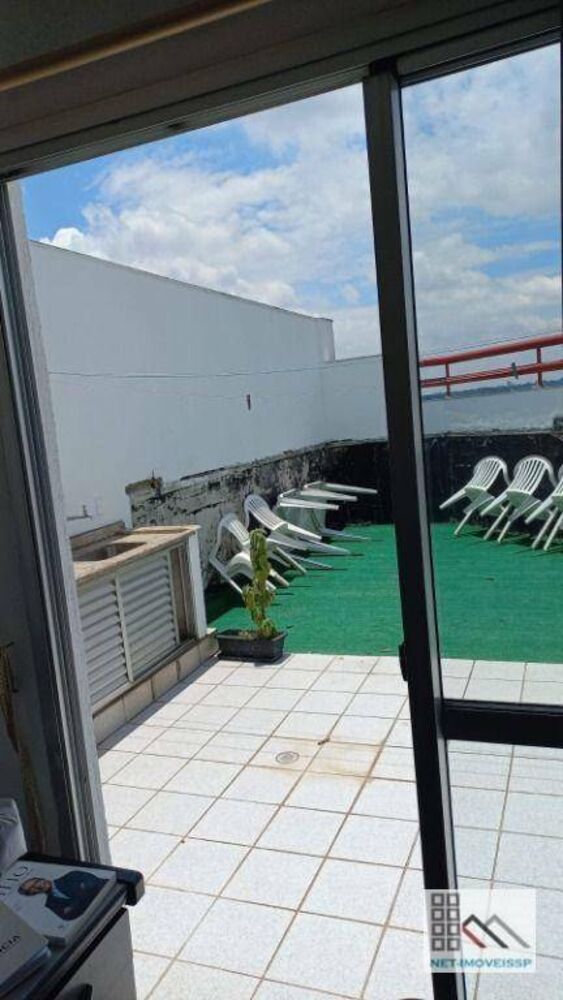 Cobertura à venda com 2 quartos, 202m² - Foto 4