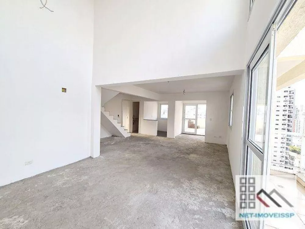 Cobertura à venda com 4 quartos, 234m² - Foto 1