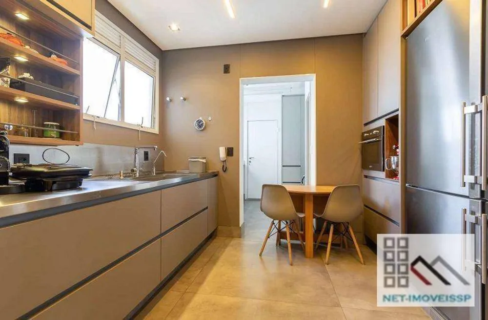 Apartamento, 3 quartos, 210 m² - Foto 4