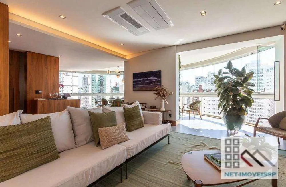 Apartamento, 3 quartos, 210 m² - Foto 1