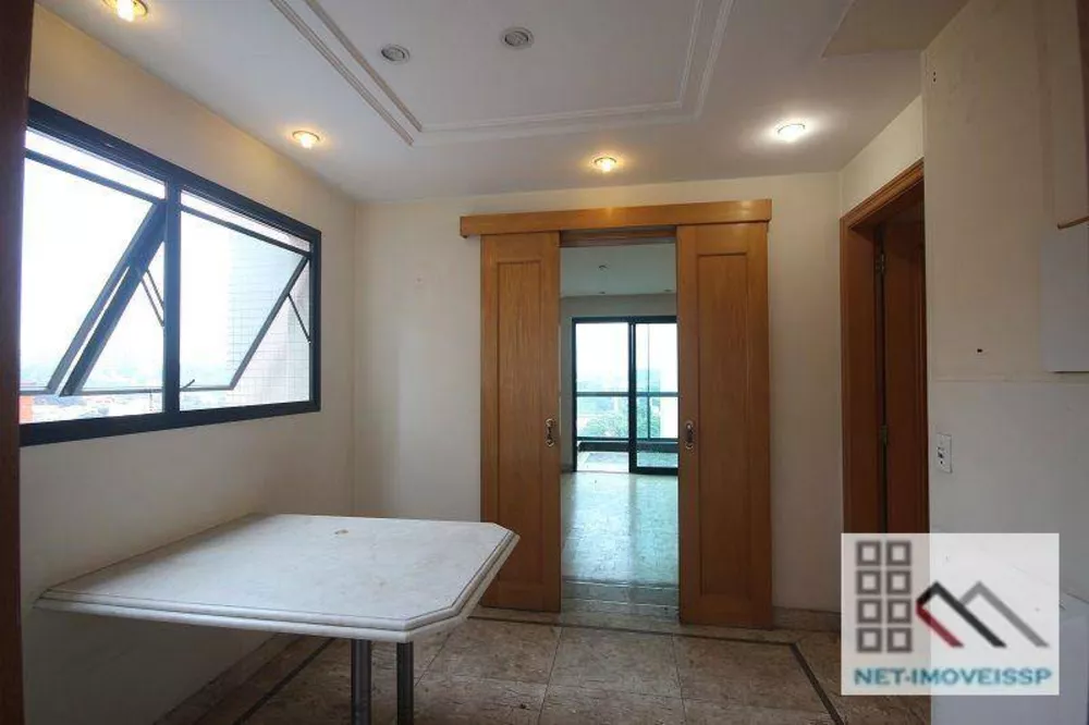 Apartamento à venda com 4 quartos, 202m² - Foto 16