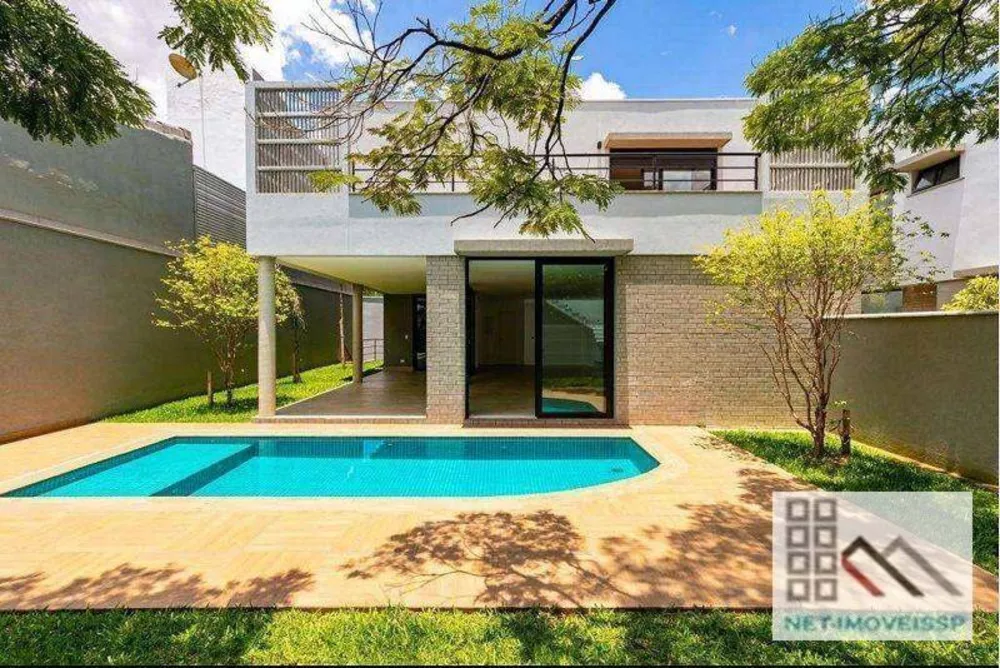 Casa de Condomínio à venda com 3 quartos, 560m² - Foto 2