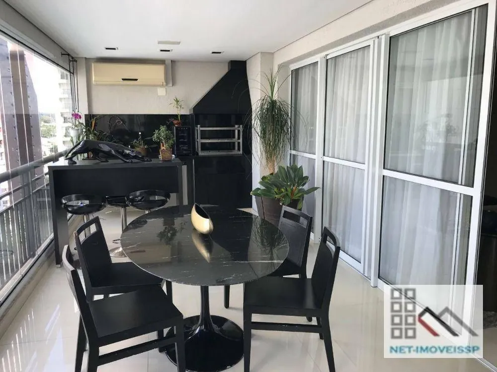 Apartamento, 3 quartos, 135 m² - Foto 2