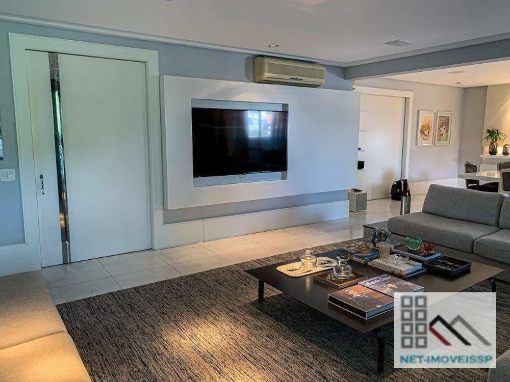 Apartamento, 3 quartos, 292 m² - Foto 2