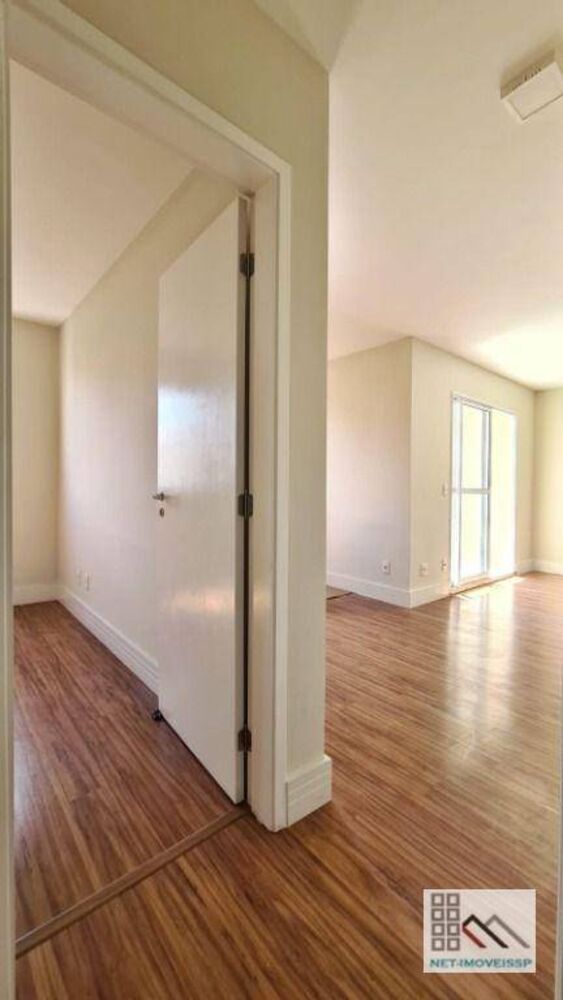 Apartamento à venda com 2 quartos, 67m² - Foto 7