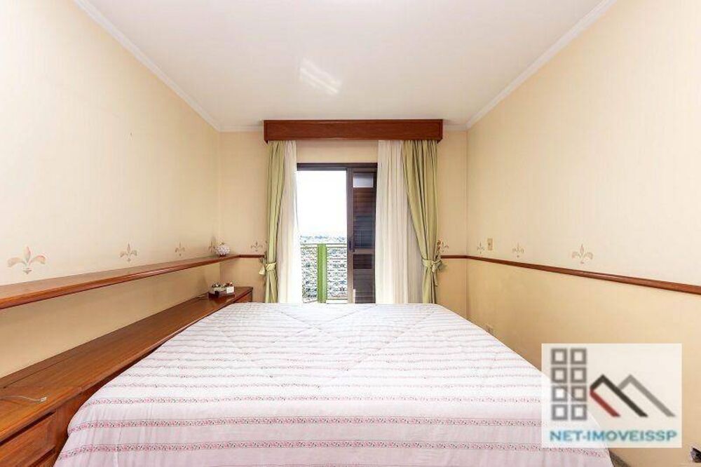 Apartamento à venda com 4 quartos, 187m² - Foto 14