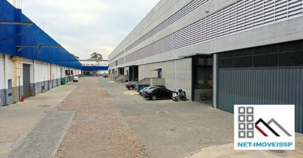 Depósito-Galpão, 2272 m² - Foto 1