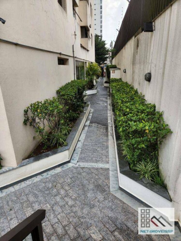 Apartamento à venda com 2 quartos, 67m² - Foto 18