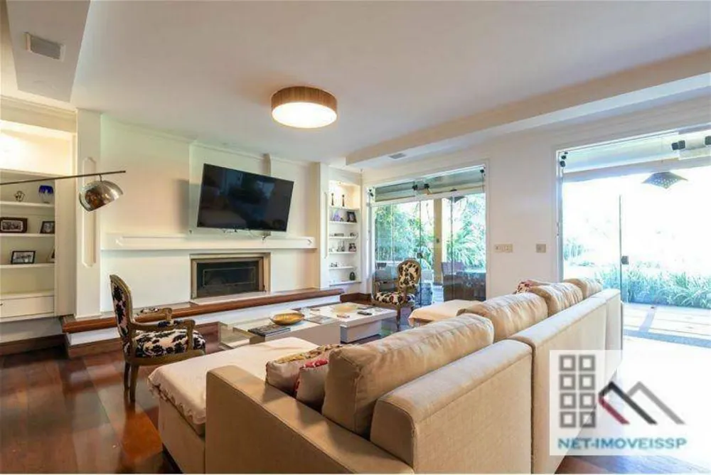 Casa, 4 quartos, 619 m² - Foto 1