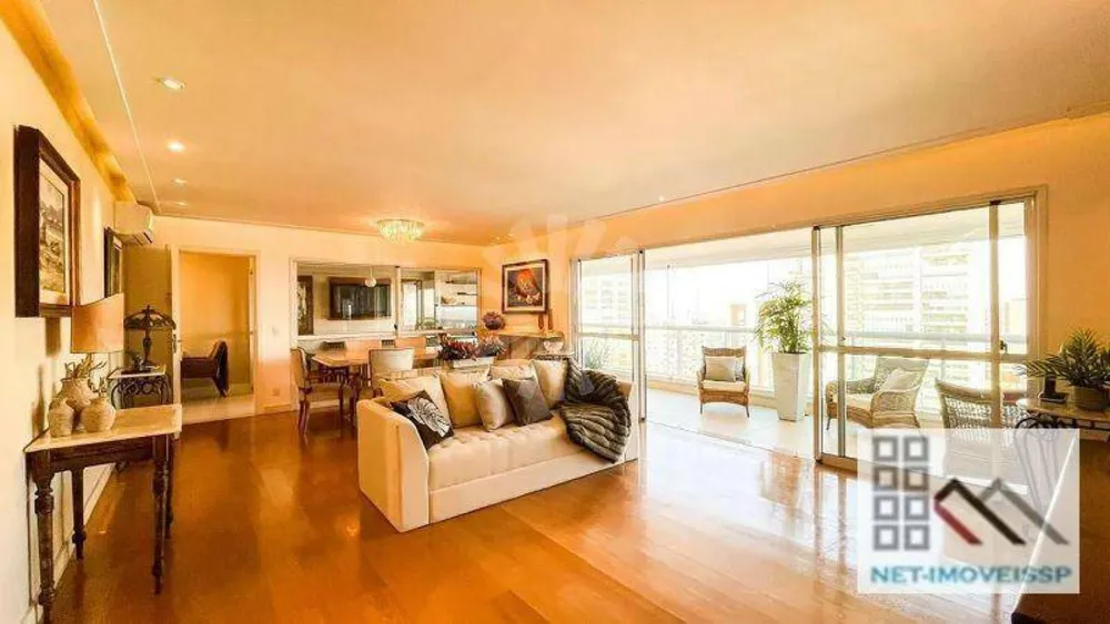 Apartamento, 3 quartos, 235 m² - Foto 1