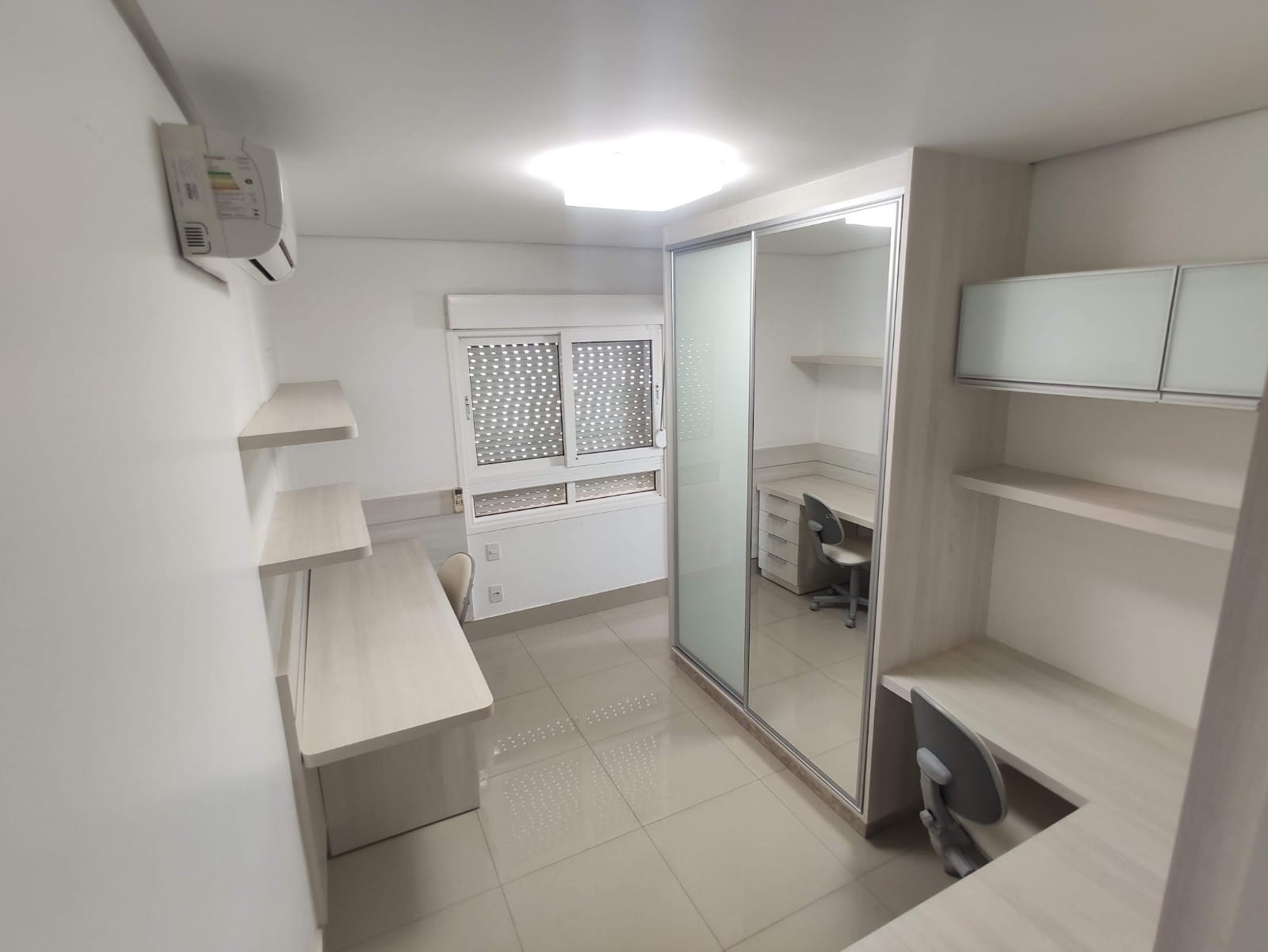 Apartamento à venda com 4 quartos, 170m² - Foto 6