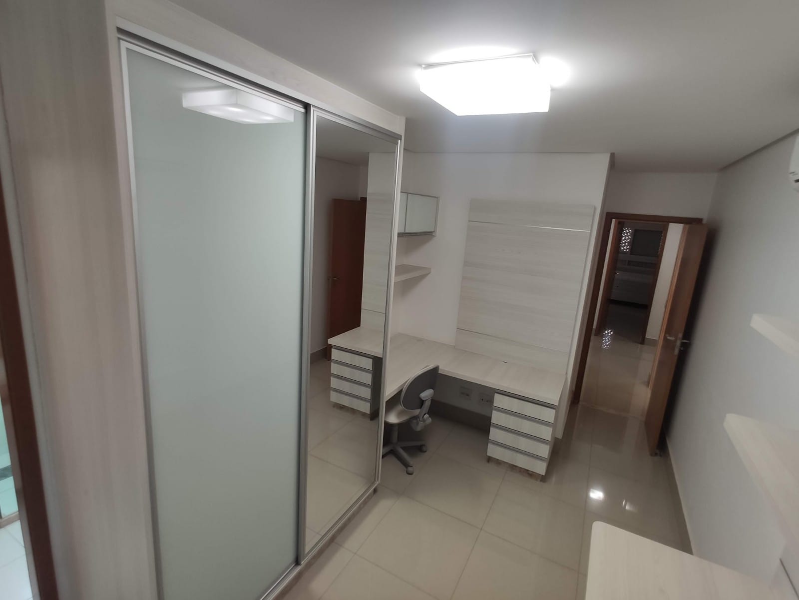 Apartamento à venda com 4 quartos, 170m² - Foto 13