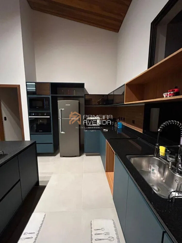 Casa de Condomínio à venda com 4 quartos, 288m² - Foto 2