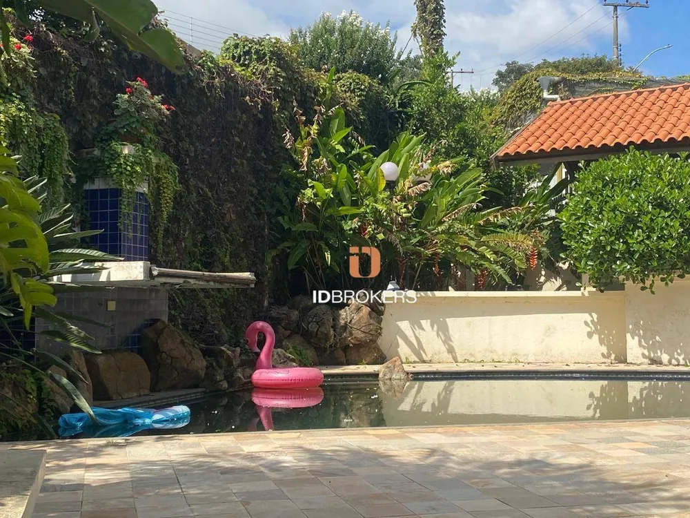 Casa, 3 quartos, 297 m² - Foto 1