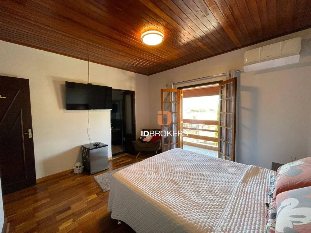 Casa, 4 quartos, 200 m² - Foto 1