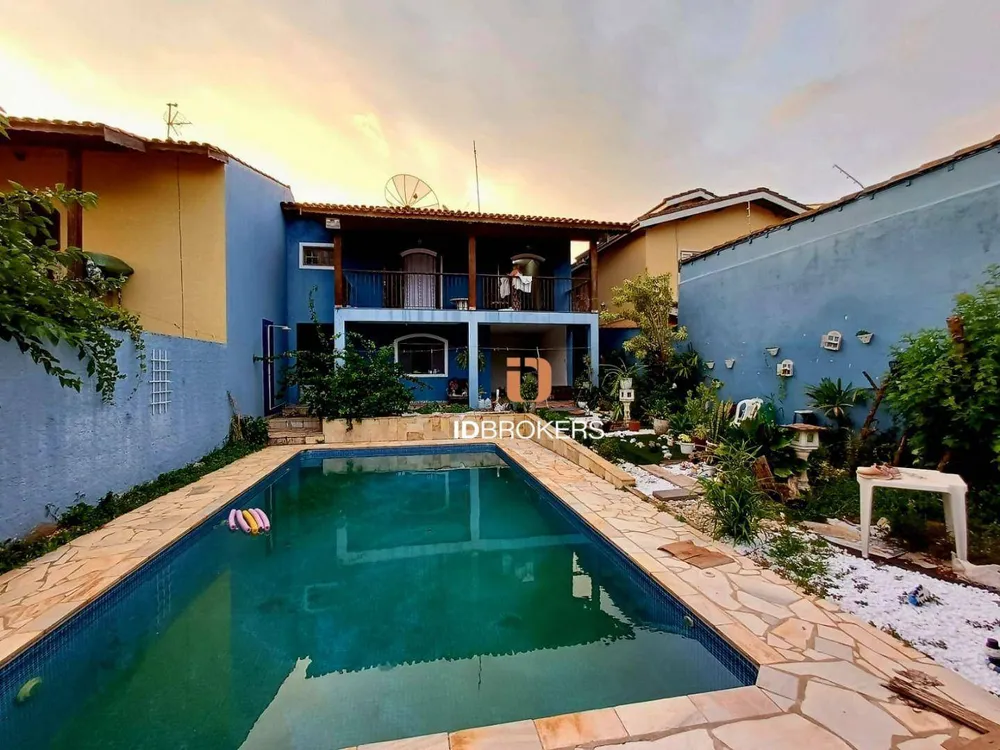 Casa, 5 quartos, 330 m² - Foto 2