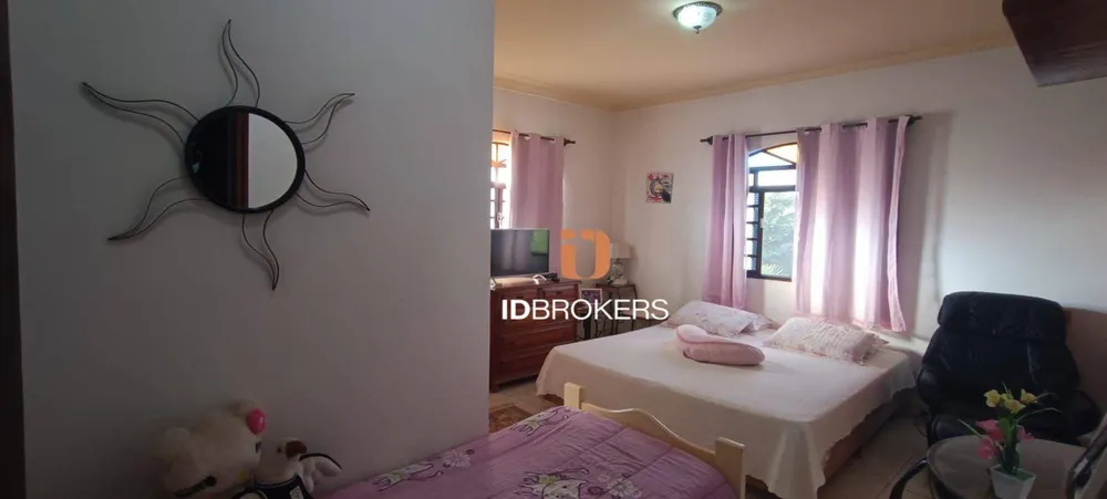 Chácara, 5 quartos, 4000 m² - Foto 1
