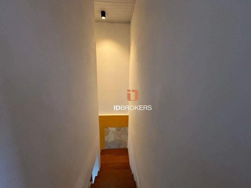Casa, 4 quartos, 310 m² - Foto 1