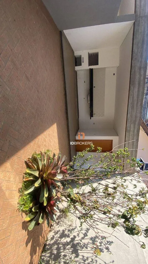 Casa, 3 quartos, 177 m² - Foto 1