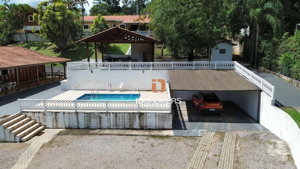 Chácara, 3 quartos, 2000 m² - Foto 1