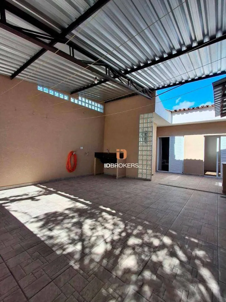 Casa, 3 quartos, 172 m² - Foto 4