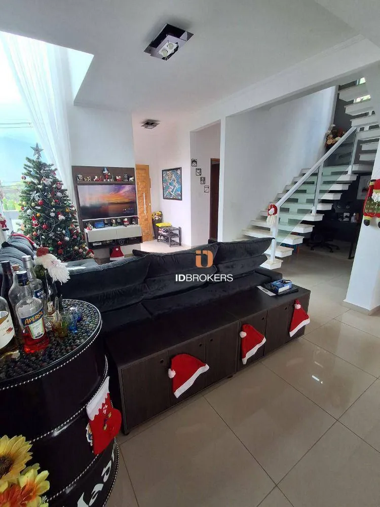 Casa, 3 quartos, 202 m² - Foto 10
