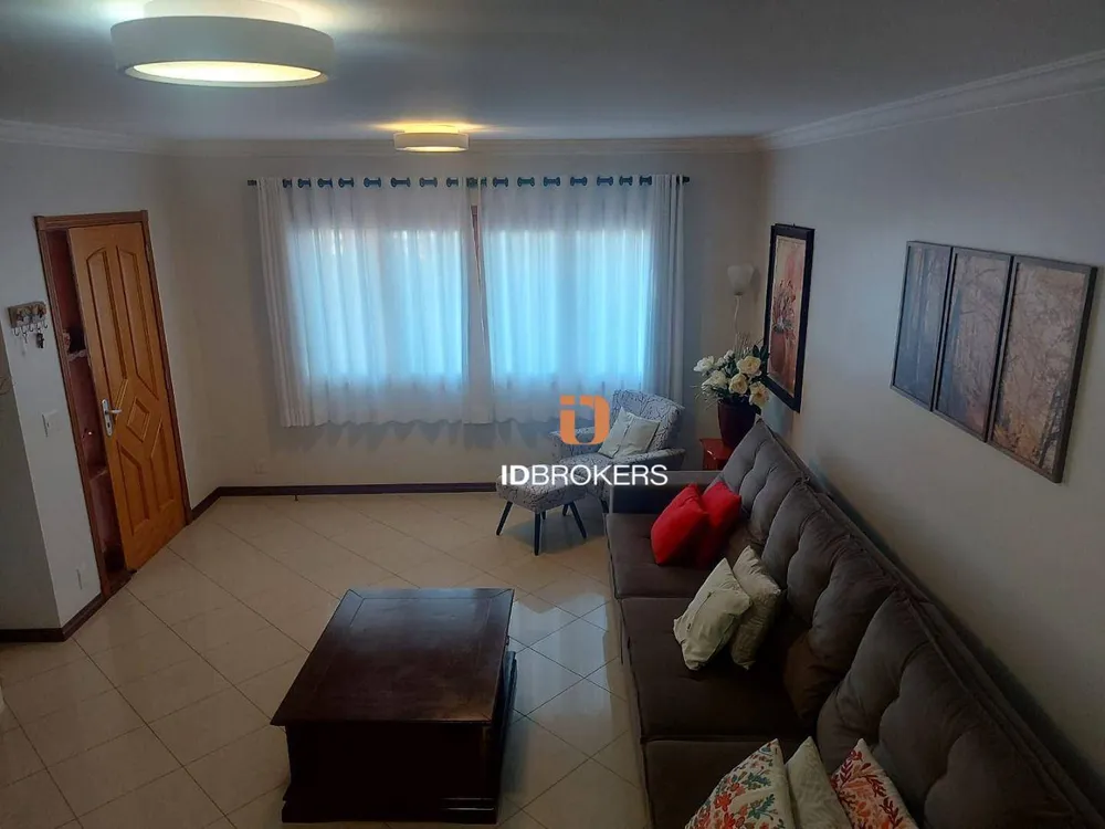 Casa, 4 quartos, 244 m² - Foto 3