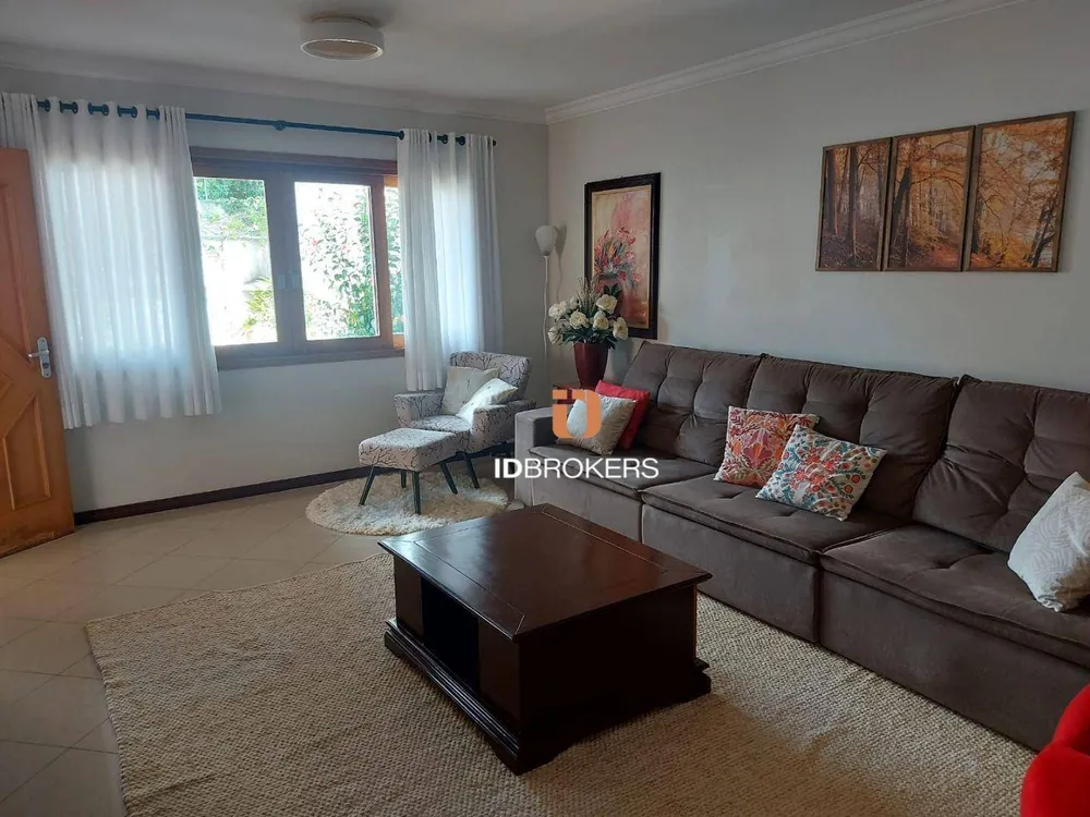 Casa, 4 quartos, 244 m² - Foto 1