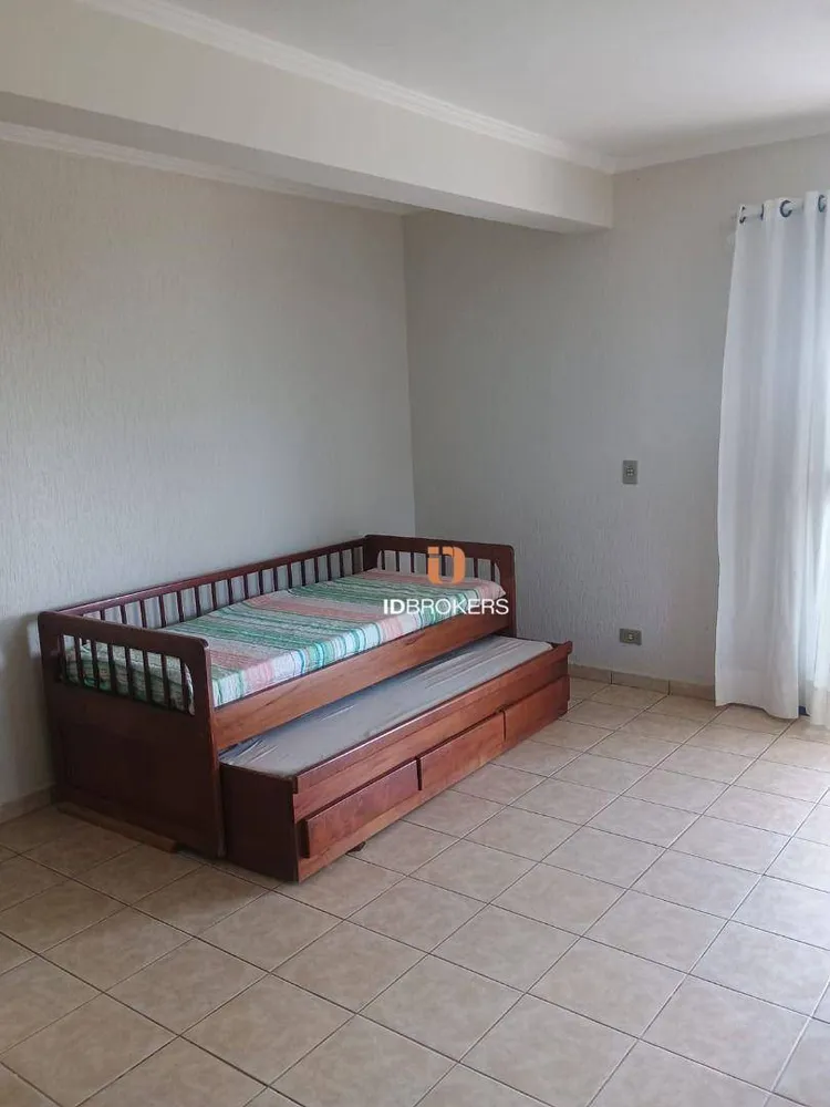 Chácara, 4 quartos, 3352 m² - Foto 9