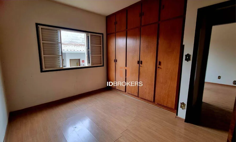 Casa, 3 quartos, 230 m² - Foto 1