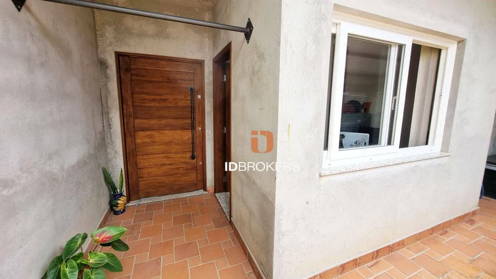 Casa, 3 quartos, 208 m² - Foto 2